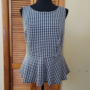 EUC Oasis Houndstooth Peplum Top Size 12/14